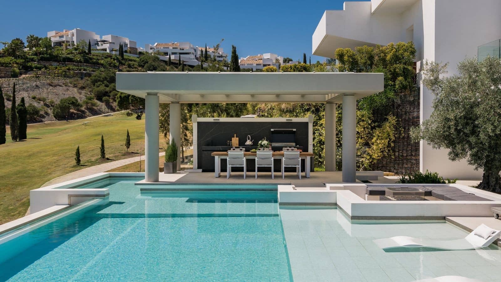 Chalet de 5 habitaciones en Benahavís en venta con piscina garaje - 6.250.000 € (Ref: 7702038)