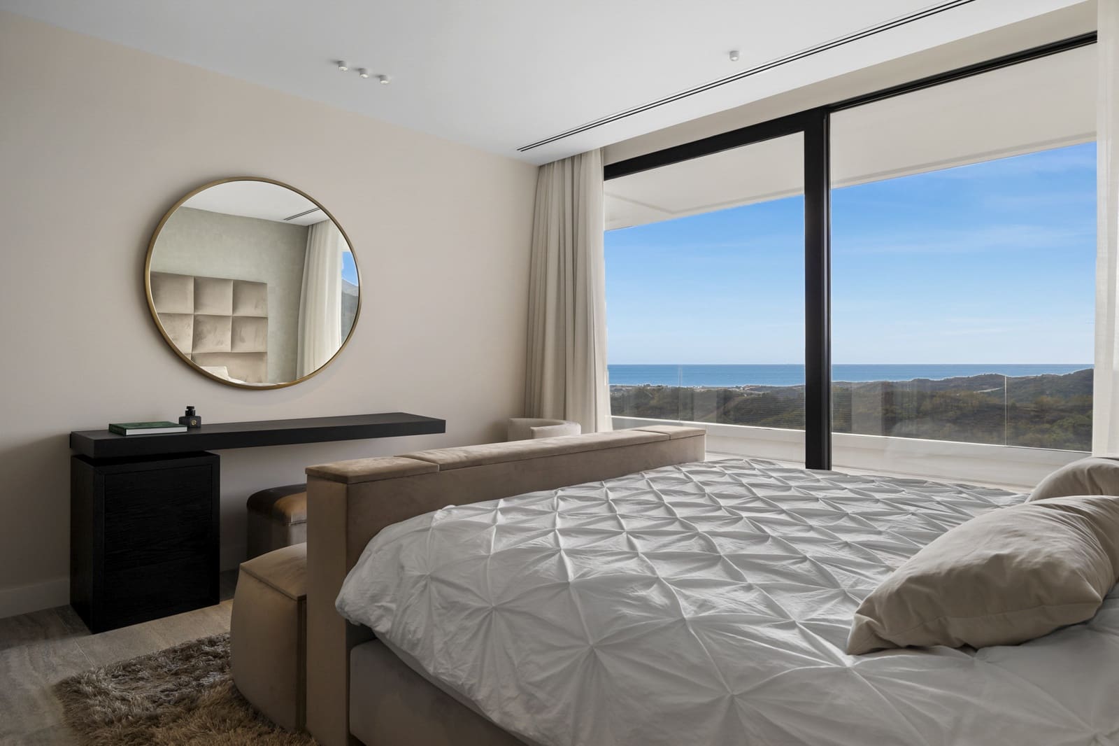 7 bedroom Villa for sale in Benahavis with pool garage - € 4,900,000 (Ref: 7710951)