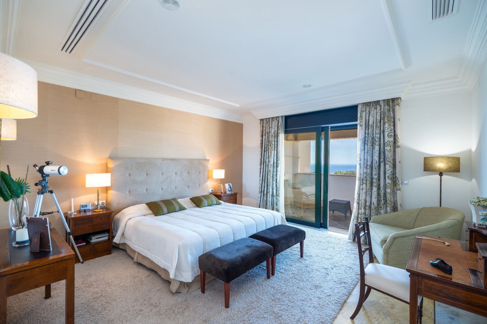 6 bedroom Villa for sale in Marbella with pool garage - € 4,200,000 (Ref: 7713155)