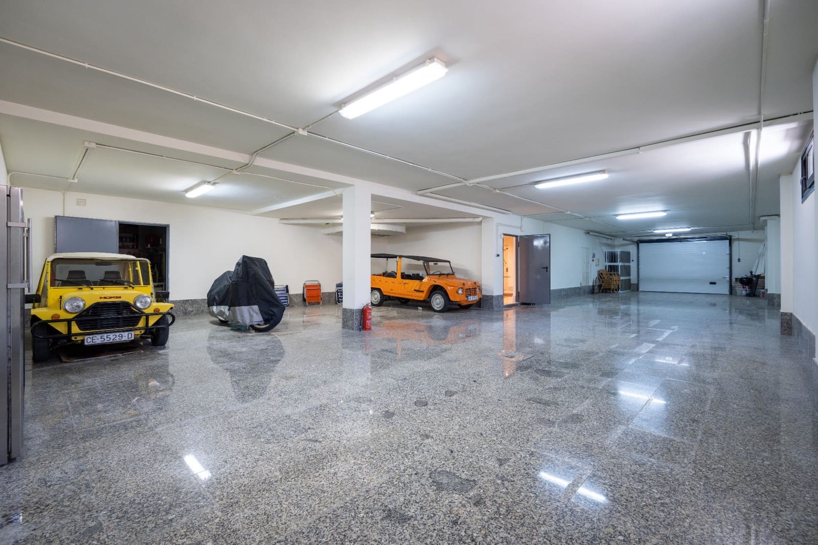 6 bedroom Villa for sale in Marbella with pool garage - € 4,200,000 (Ref: 7713155)