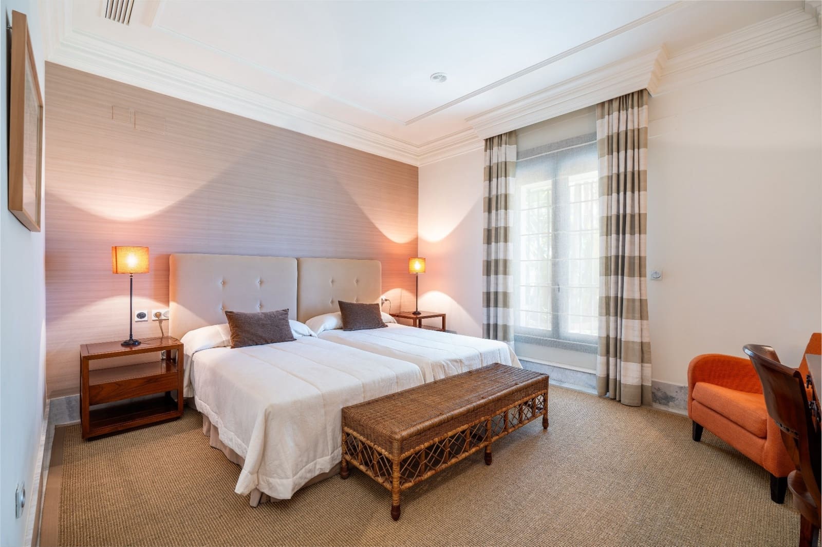 6 bedroom Villa for sale in Marbella with pool garage - € 4,200,000 (Ref: 7713155)