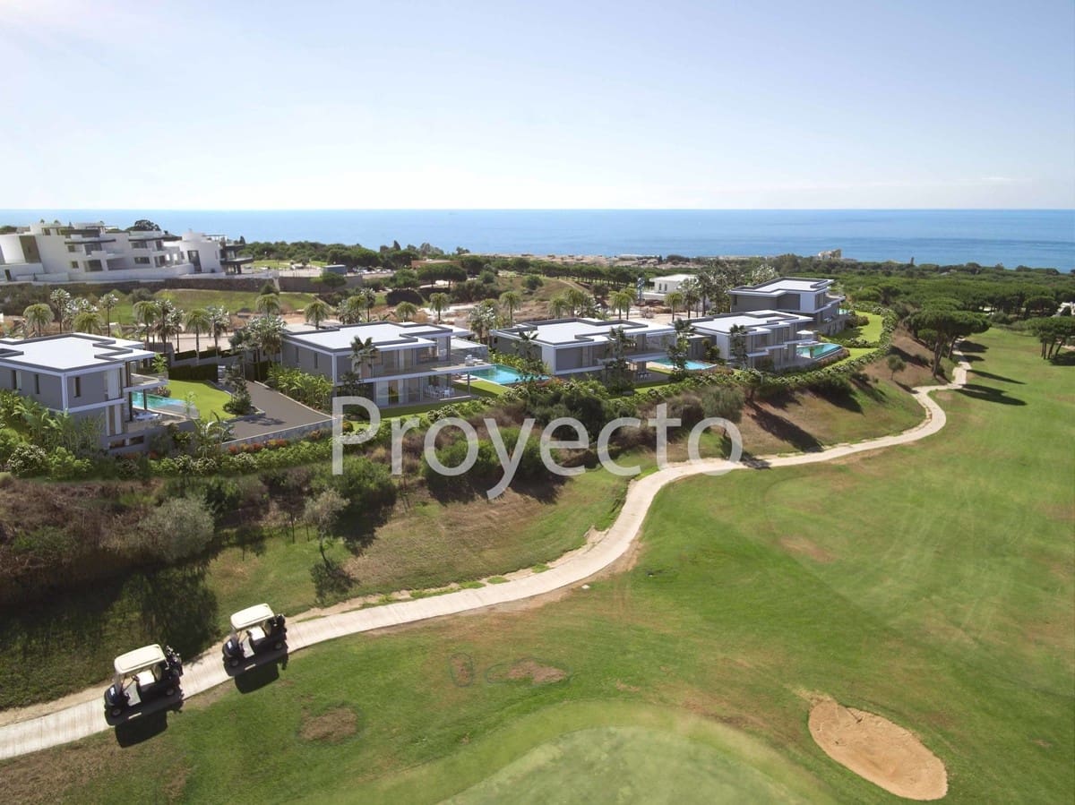 5 sypialnia Willa na sprzedaż w Marbella z basenem garażem - 3 750 000 € (Ref: 7754620)