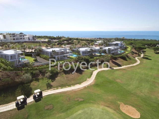 5 sypialnia Willa na sprzedaż w Marbella z basenem garażem - 3 750 000 € (Ref: 7754620)