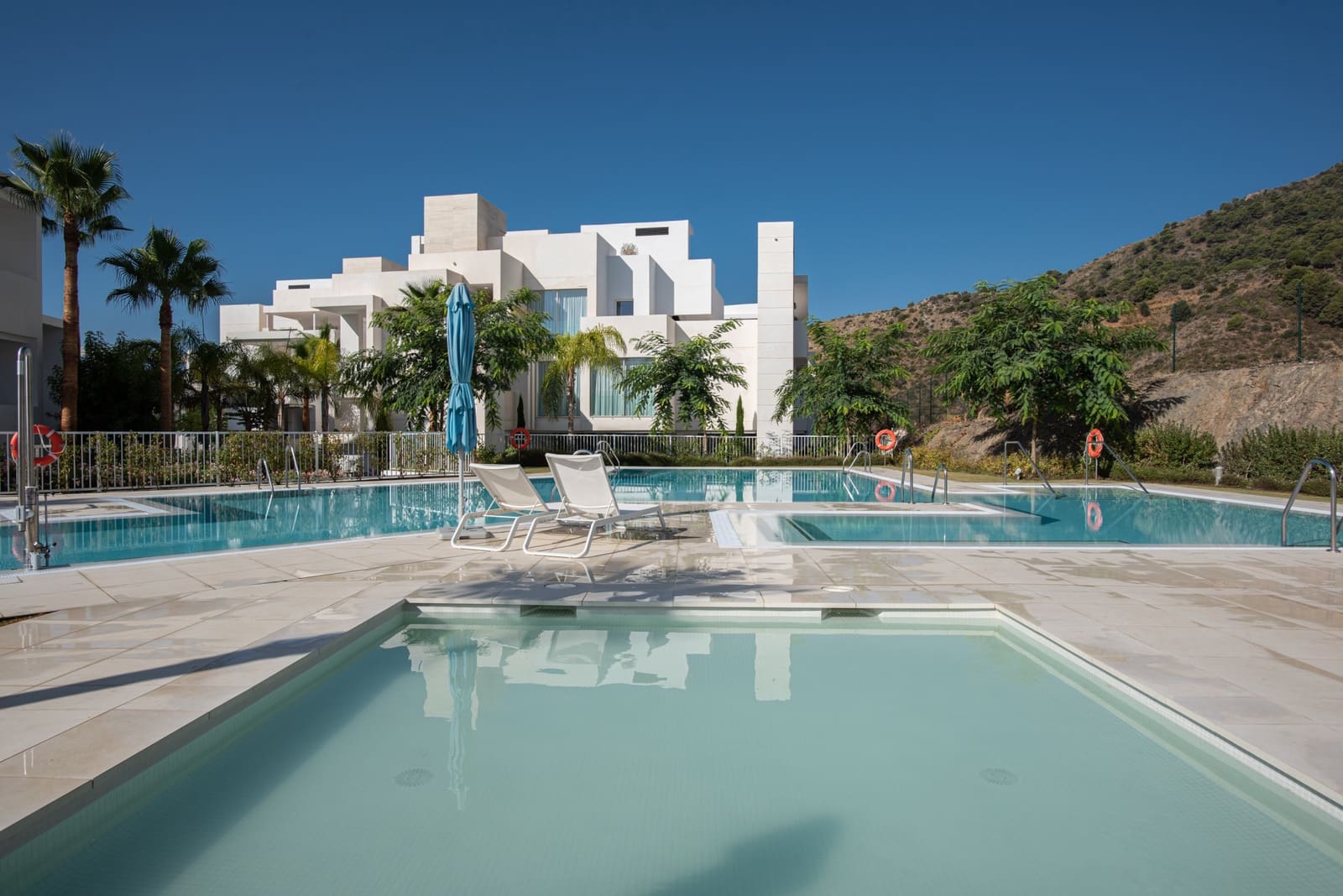 2 bedroom Apartment for sale in Ojen with pool garage - € 799,000 (Ref: 7796798)