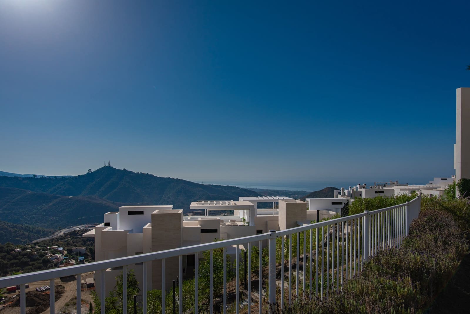 2 bedroom Apartment for sale in Ojen with pool garage - € 799,000 (Ref: 7796798)