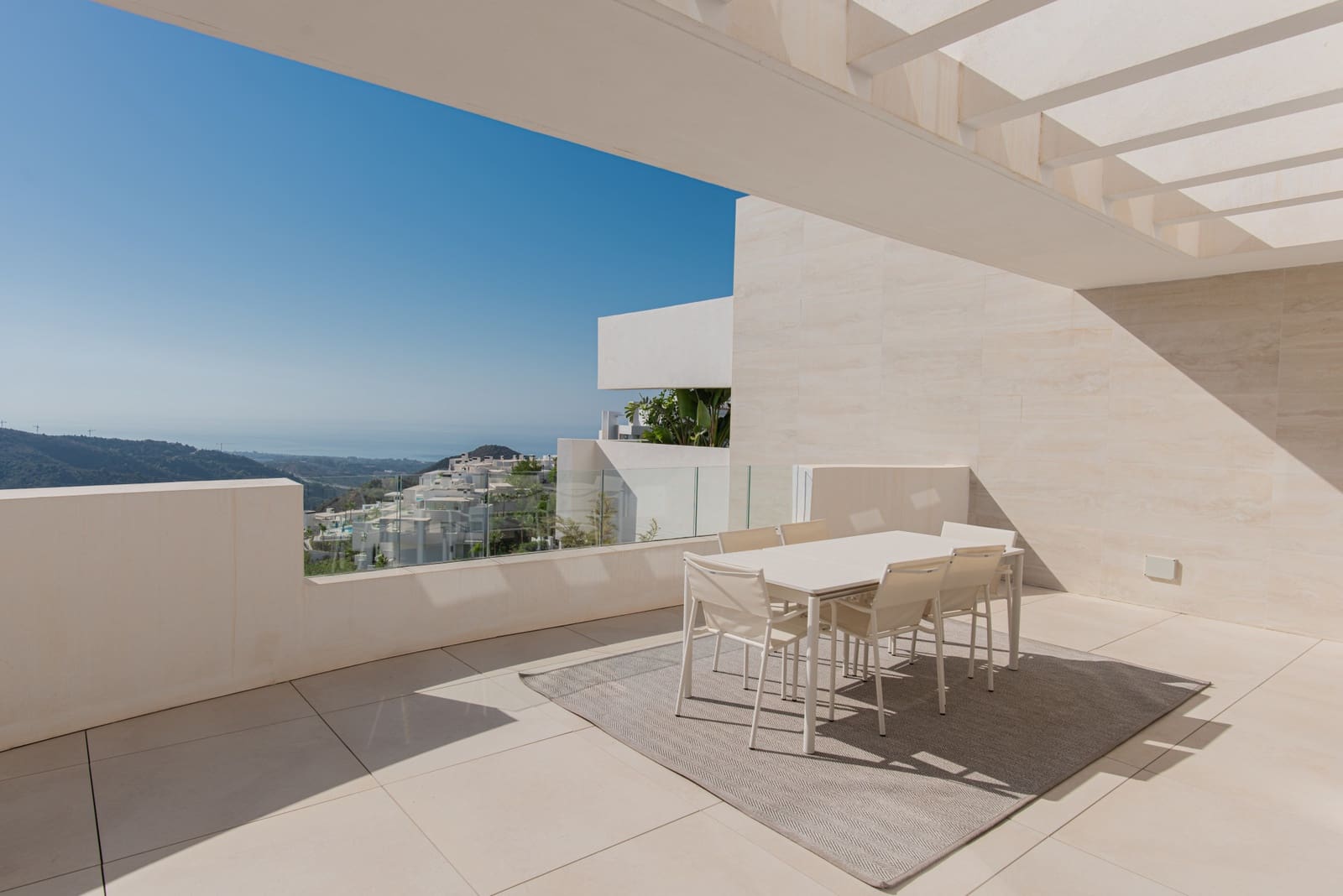 2 bedroom Apartment for sale in Ojen with pool garage - € 799,000 (Ref: 7796798)