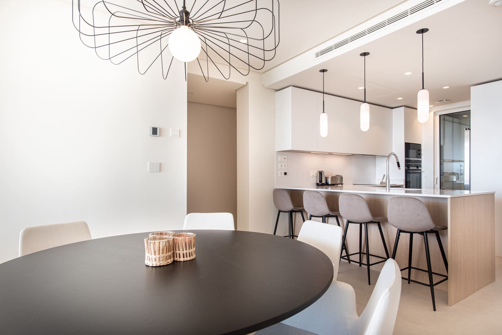2 sypialnia Apartament na sprzedaż w Ojen z basenem garażem - 799 000 € (Ref: 7796798)