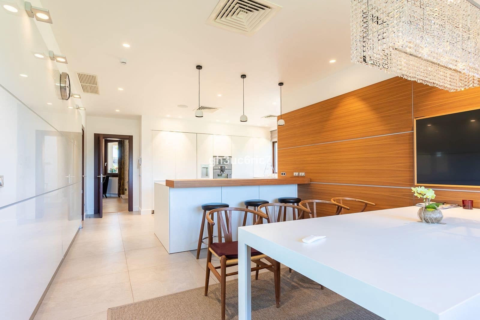 7 bedroom Villa for sale in Marbella with pool garage - € 5,900,000 (Ref: 7803620)