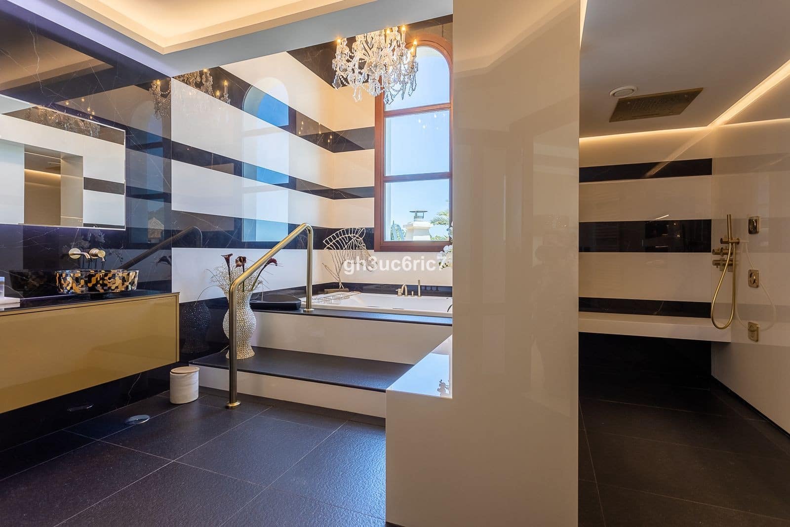 7 quarto Moradia para venda em Marbella com piscina garagem - 5 900 000 € (Ref: 7803620)