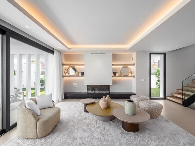 4 sypialnia Willa na sprzedaż w Cancelada, Estepona z basenem garażem - 2 750 000 € (Ref: 7808832)