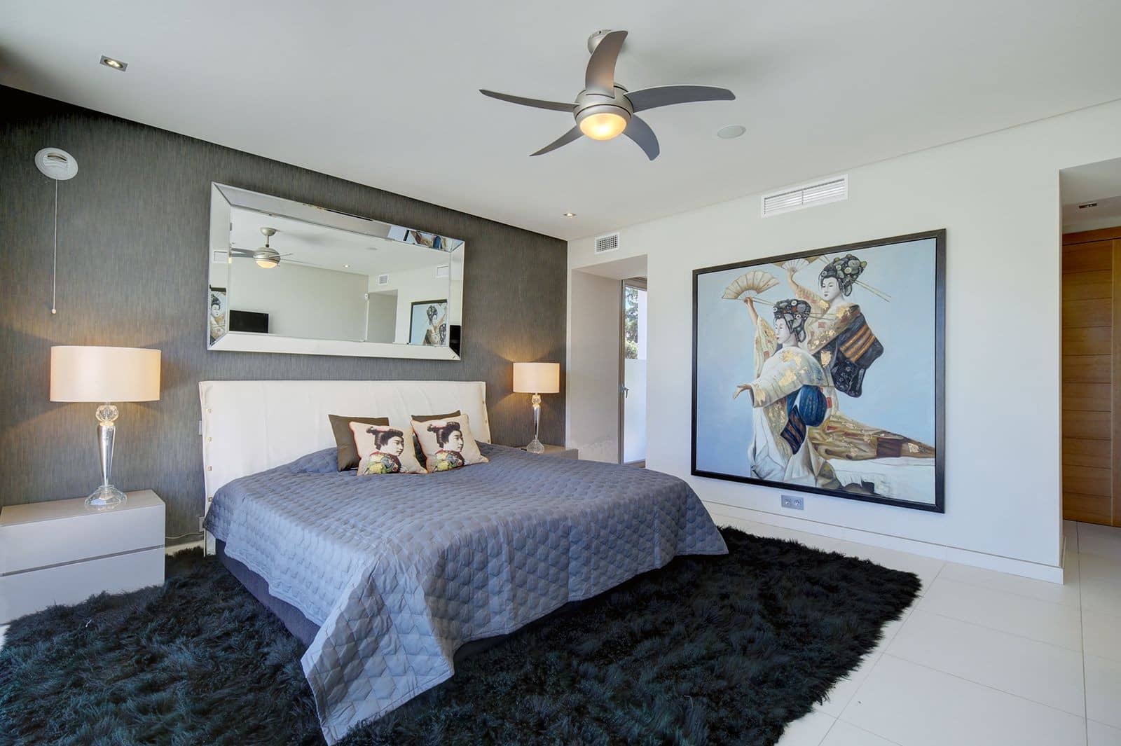 5 bedroom Villa for sale in Nueva Andalucia with pool garage - € 3,950,000 (Ref: 7814622)