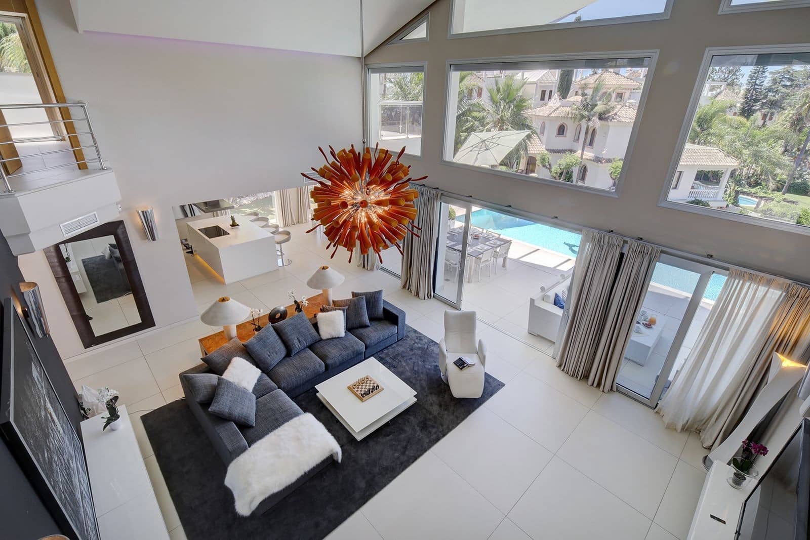 5 slaapkamer Villa te koop in Nueva Andalucia met zwembad garage - € 3.950.000 (Ref: 7814622)