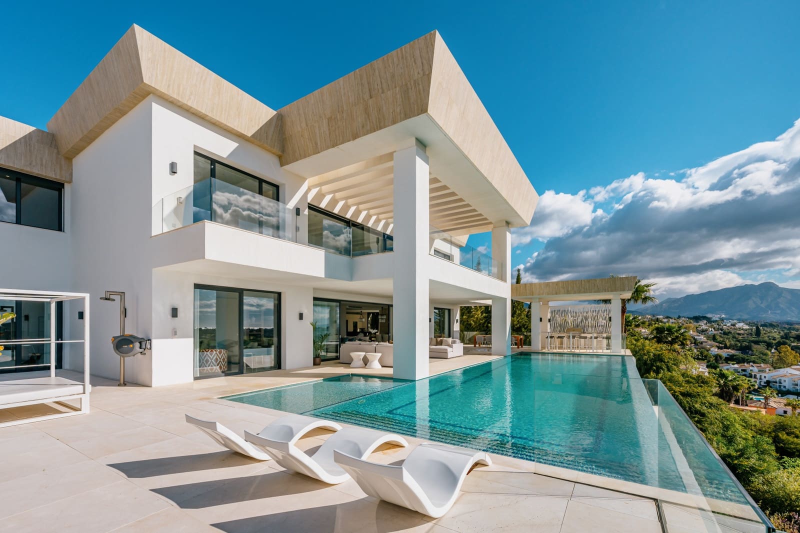7 soverom Villa til salgs i Benahavis med svømmebasseng - € 7 650 000 (Ref: 7827991)