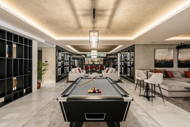 7 slaapkamer Villa te koop in Benahavís met zwembad - € 7.650.000 (Ref: 7827991)