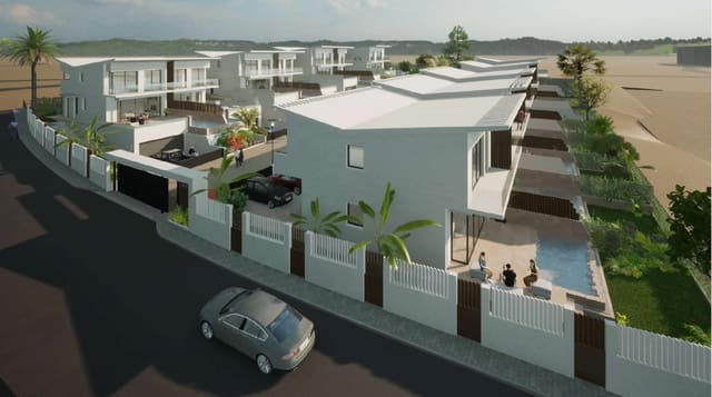 4 makuuhuone Paritalo myytävänä paikassa La Cala de Mijas, Mijas mukana uima-altaan 
autotalli - 896 000 € (Ref: 7828001)