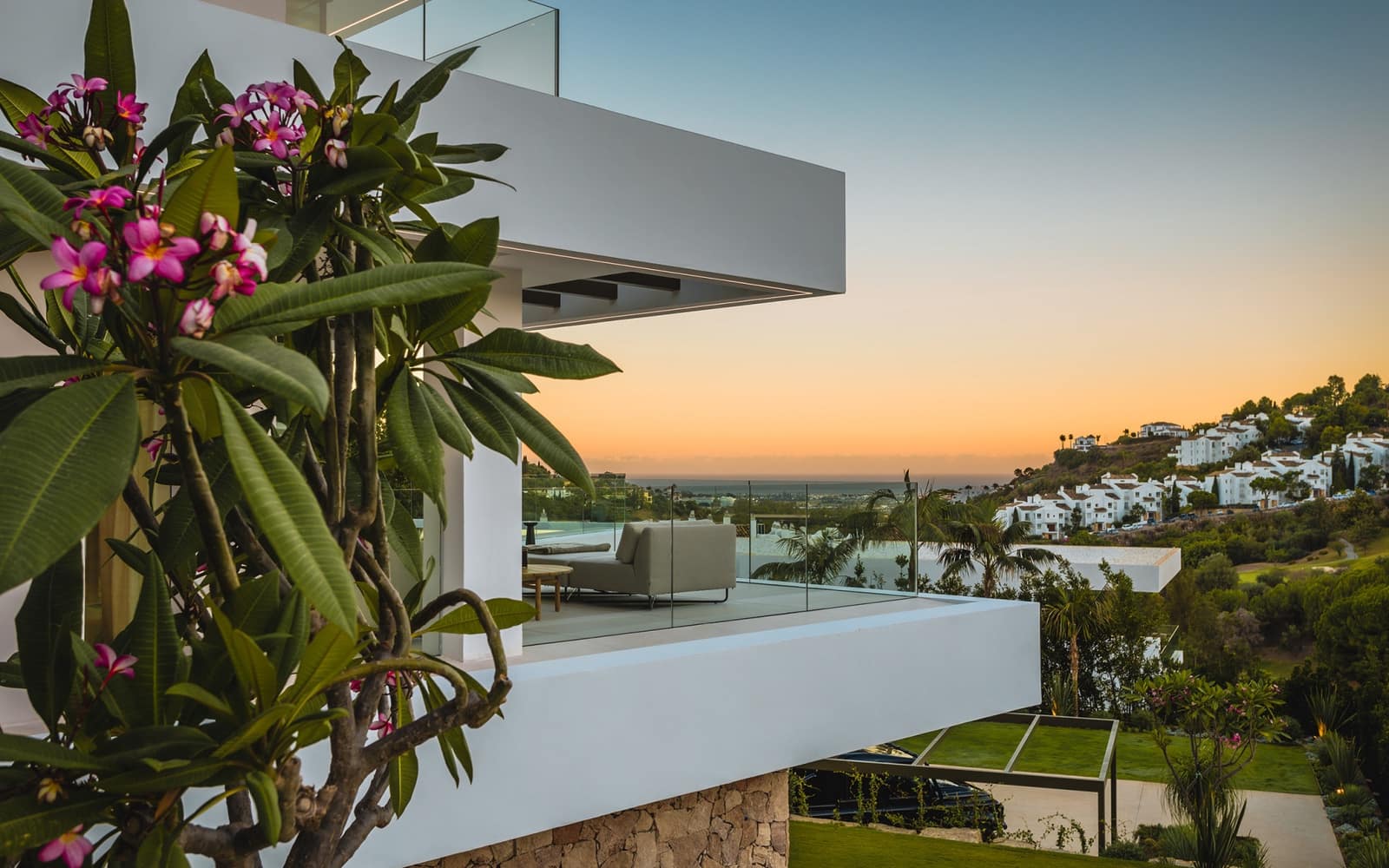 6 bedroom Villa for sale in Benahavis with pool garage - € 6,995,000 (Ref: 7829989)