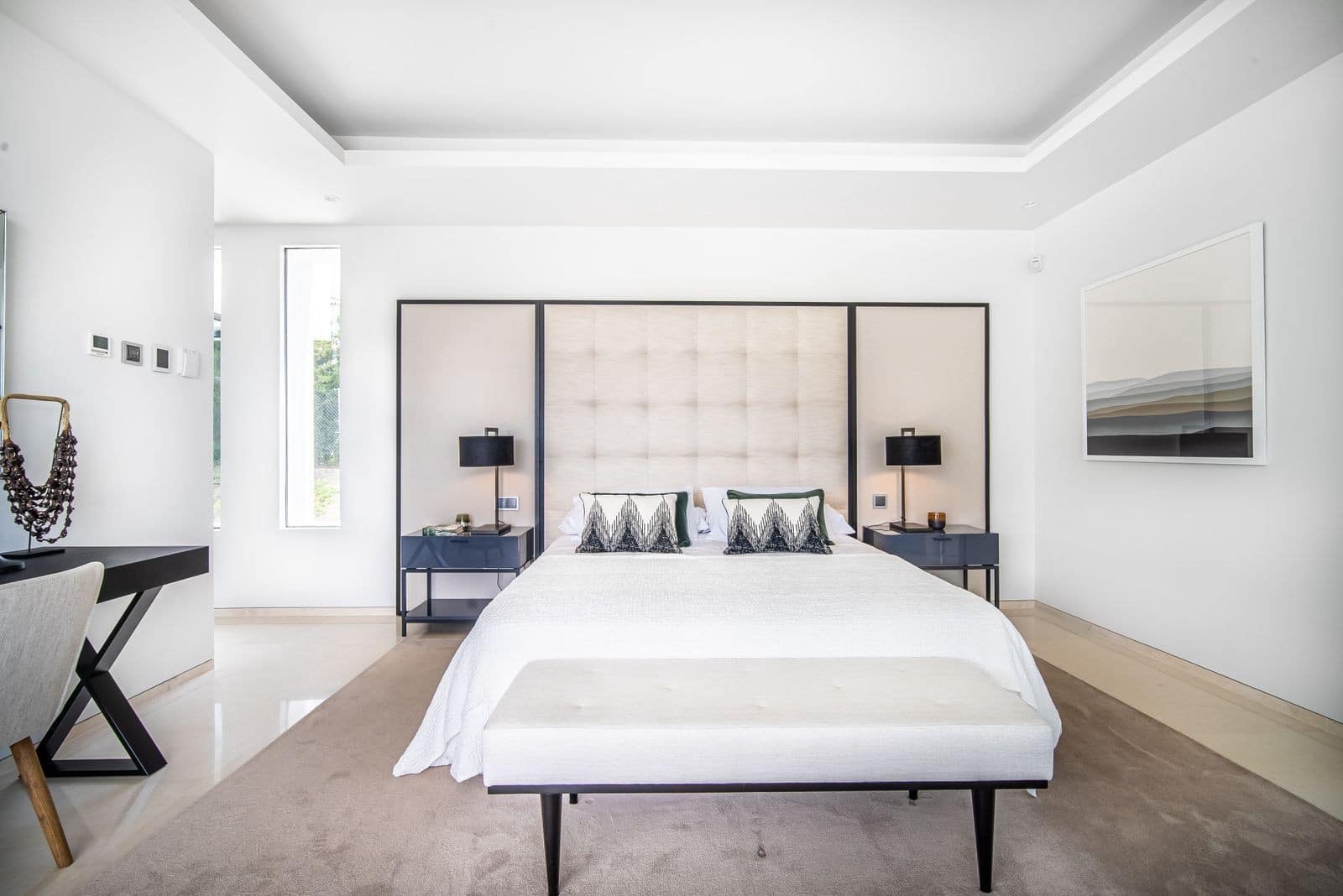 5 bedroom Villa for sale in Nueva Andalucia with pool garage - € 3,690,000 (Ref: 7838670)