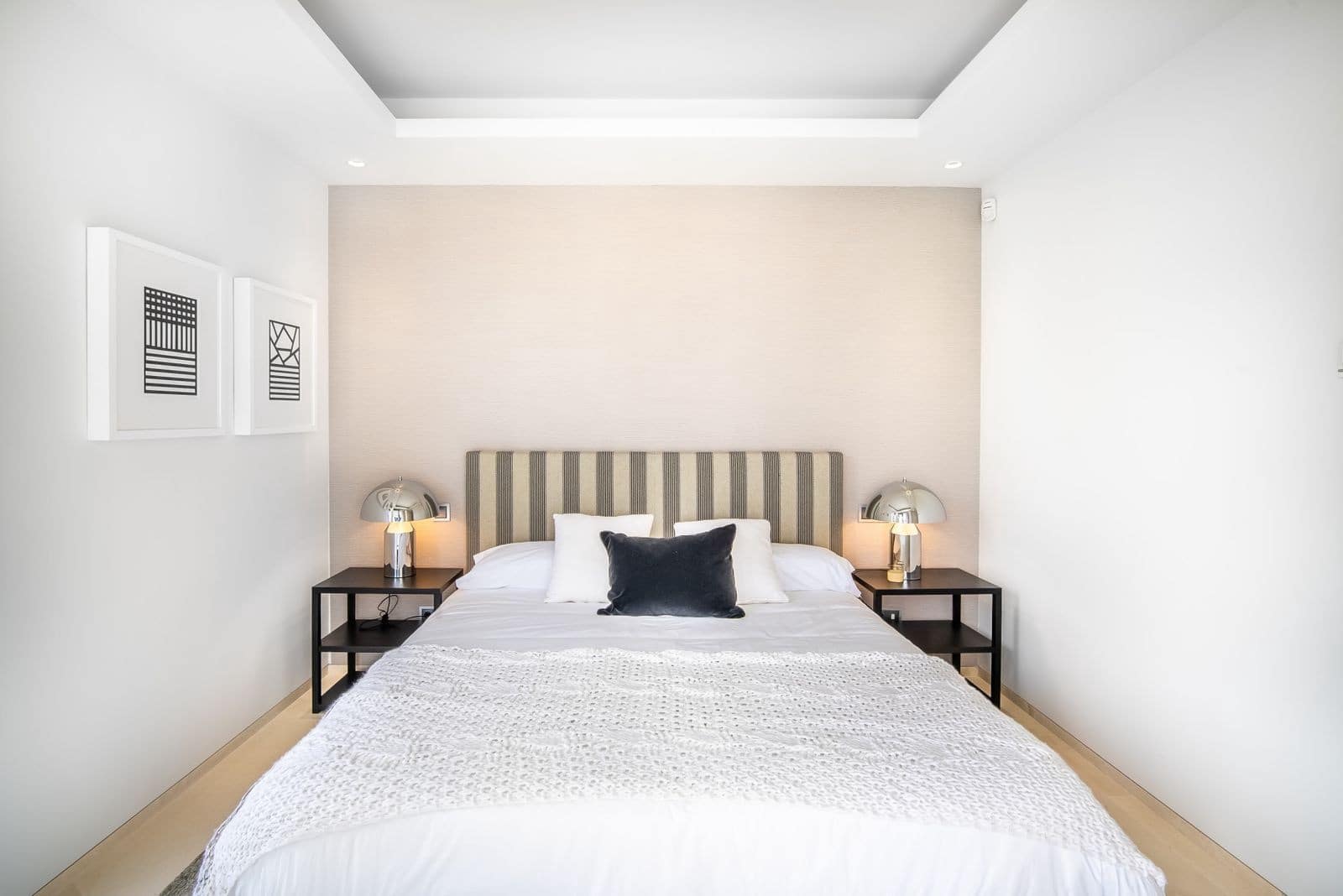 5 bedroom Villa for sale in Nueva Andalucia with pool garage - € 3,690,000 (Ref: 7838670)