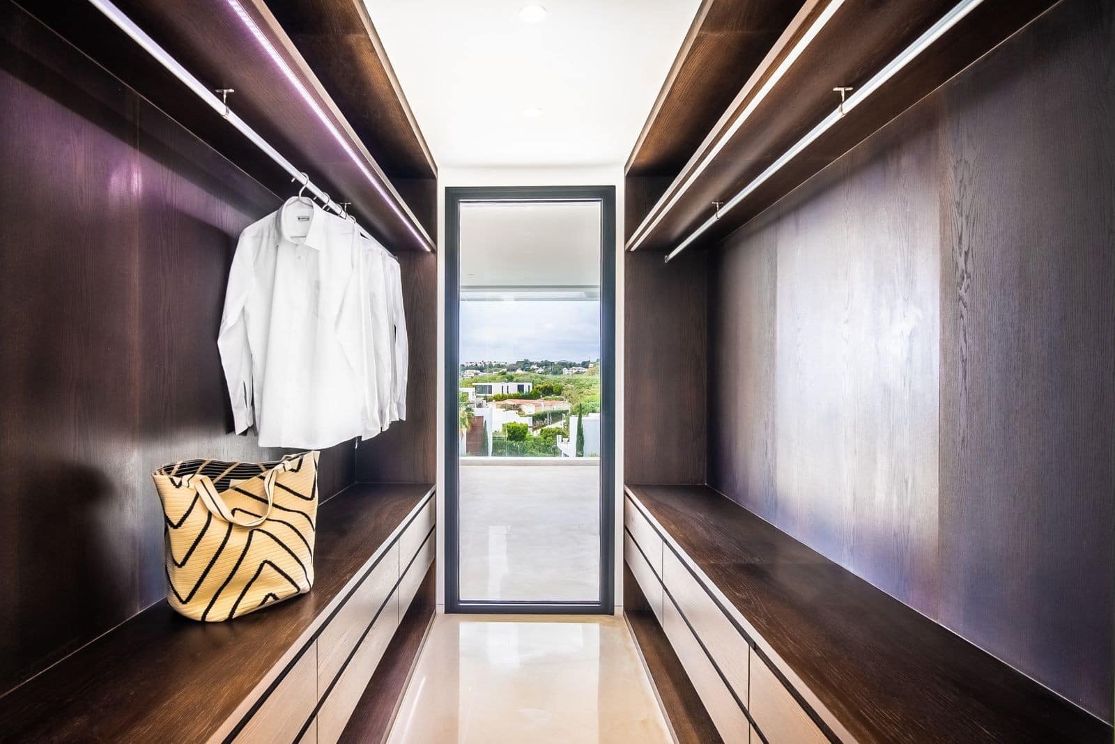 5 bedroom Villa for sale in Nueva Andalucia with pool garage - € 3,690,000 (Ref: 7838670)