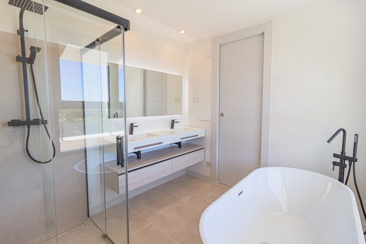 Chalet de 4 habitaciones en Mijas Costa en venta con piscina garaje - 1.650.000 € (Ref: 7851531)