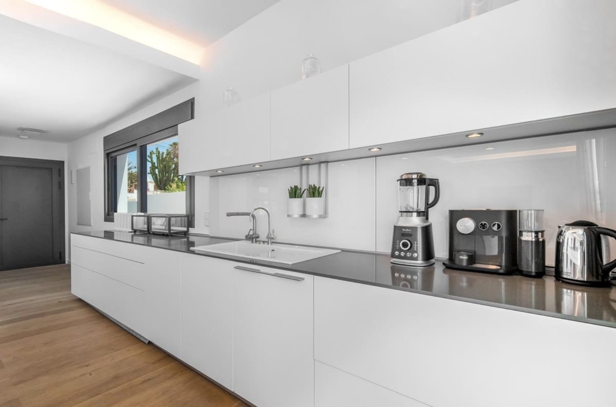 6 sovrum Villa till salu i Marbella - 6 500 000 € (Ref: 7853814)