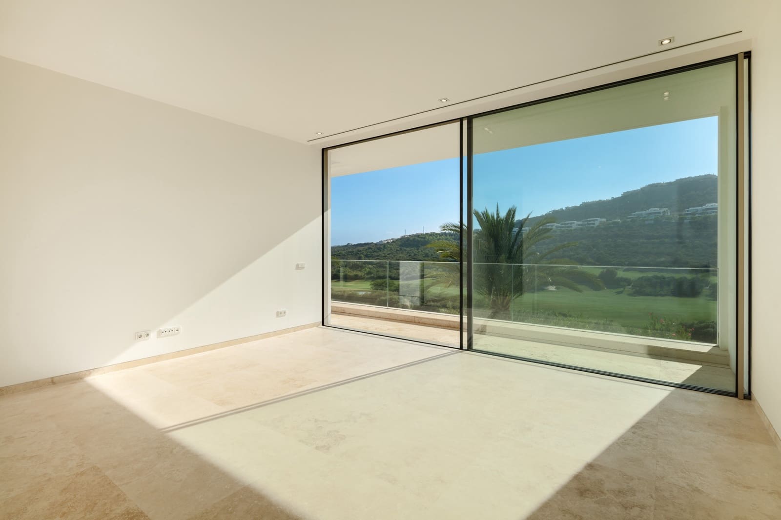 5 bedroom Villa for sale in Casares with pool garage - € 6,700,000 (Ref: 7880125)