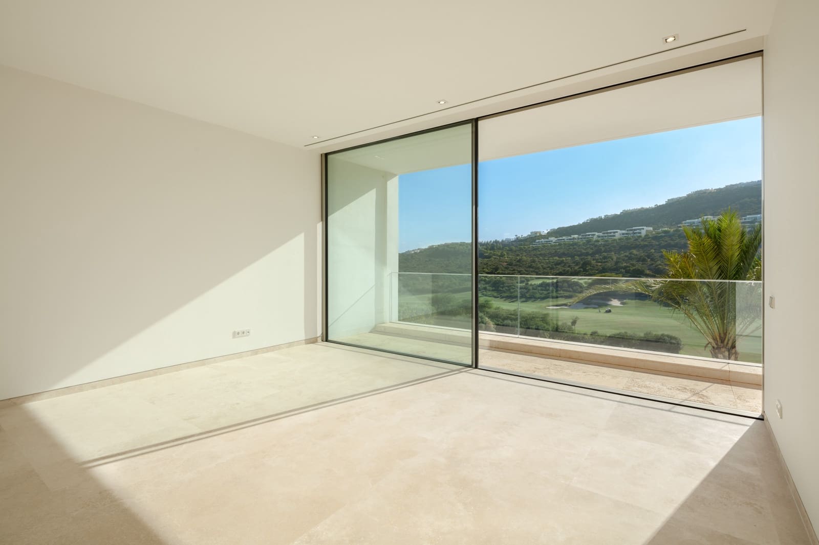 5 bedroom Villa for sale in Casares with pool garage - € 6,700,000 (Ref: 7880125)