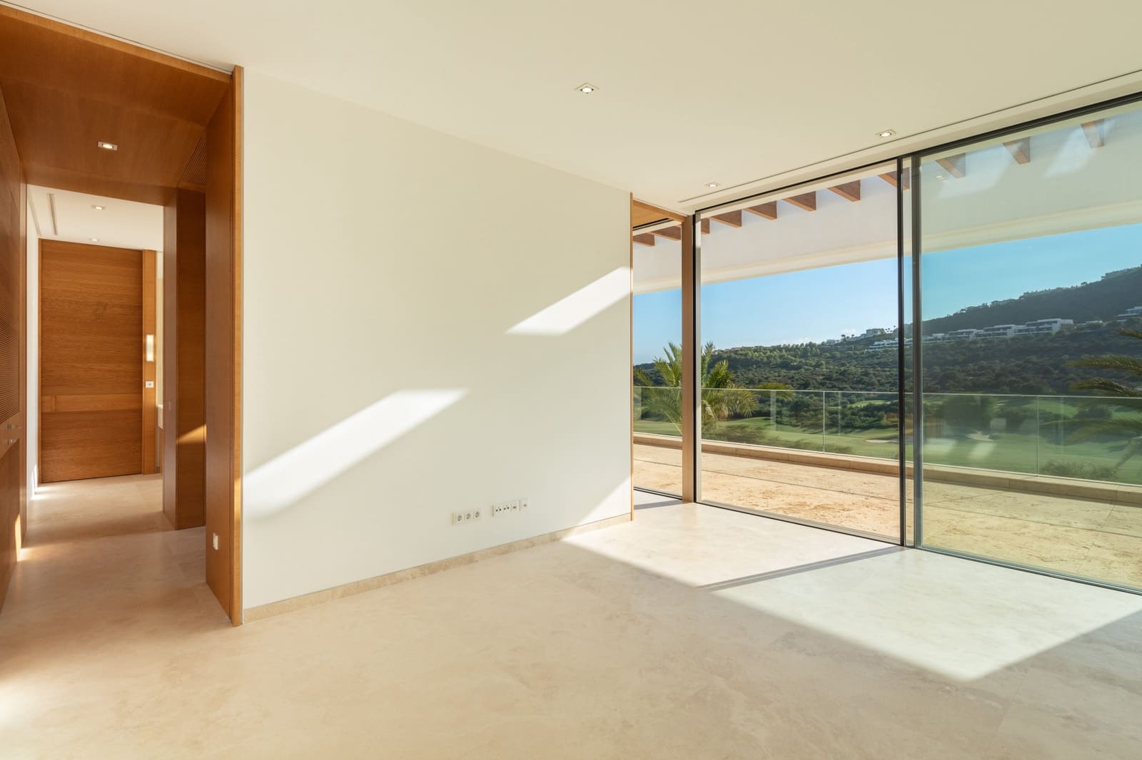 5 bedroom Villa for sale in Casares with pool garage - € 6,700,000 (Ref: 7880125)