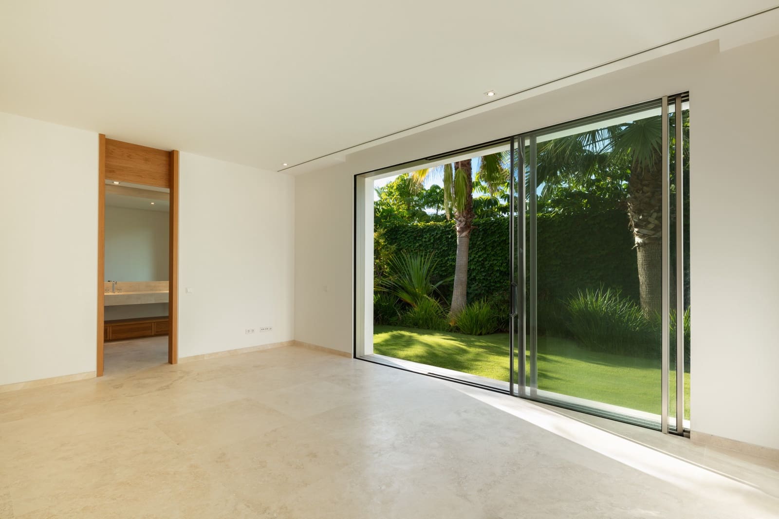 5 bedroom Villa for sale in Casares with pool garage - € 6,700,000 (Ref: 7880125)