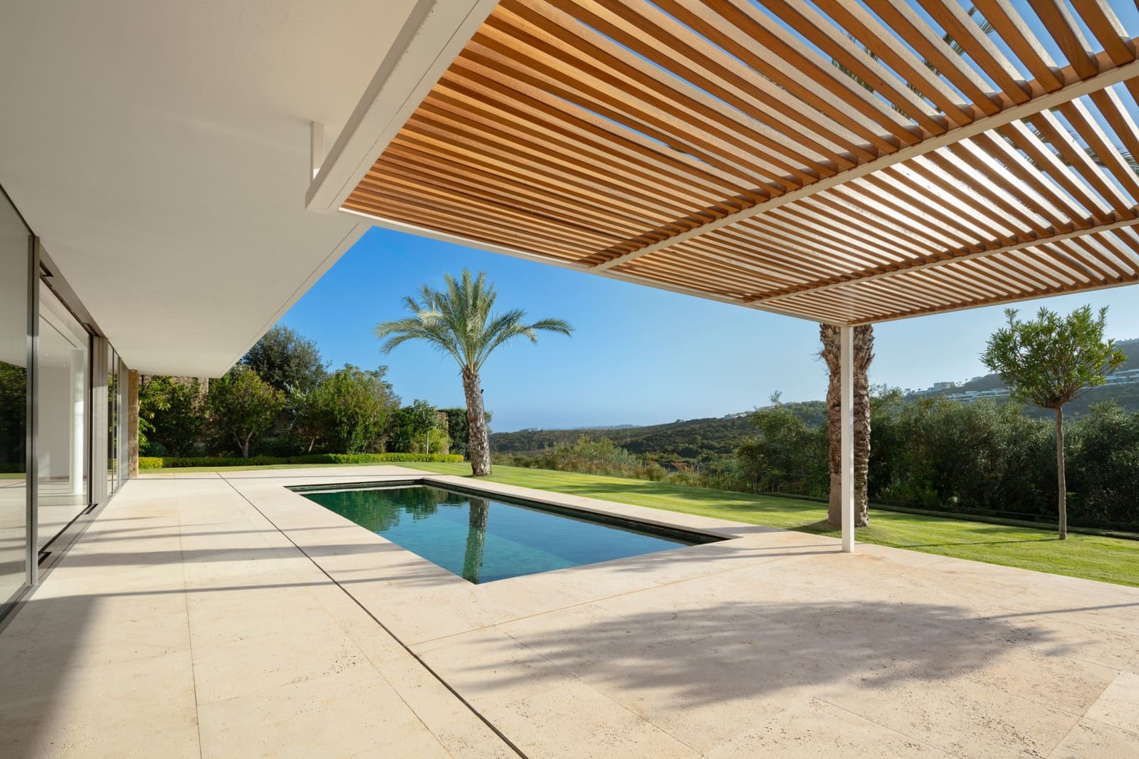 5 bedroom Villa for sale in Casares with pool garage - € 6,700,000 (Ref: 7880125)