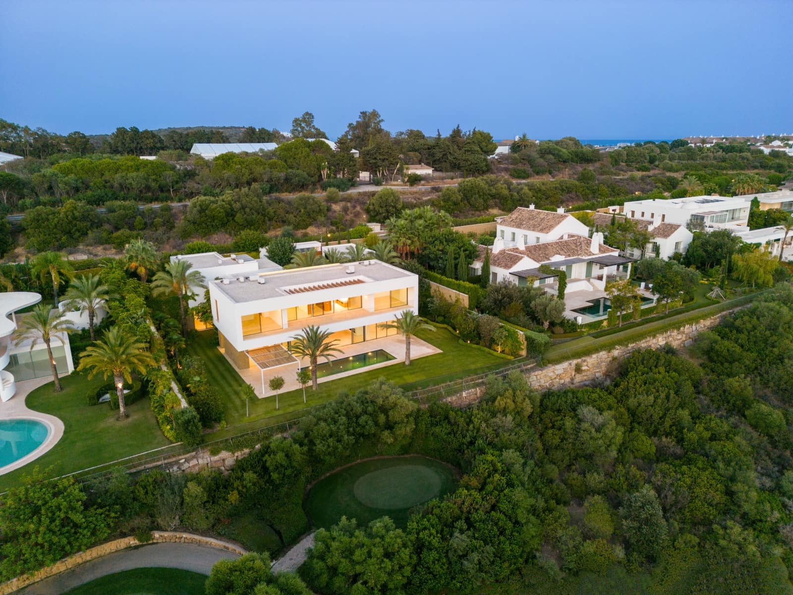 5 bedroom Villa for sale in Casares with pool garage - € 6,700,000 (Ref: 7880125)