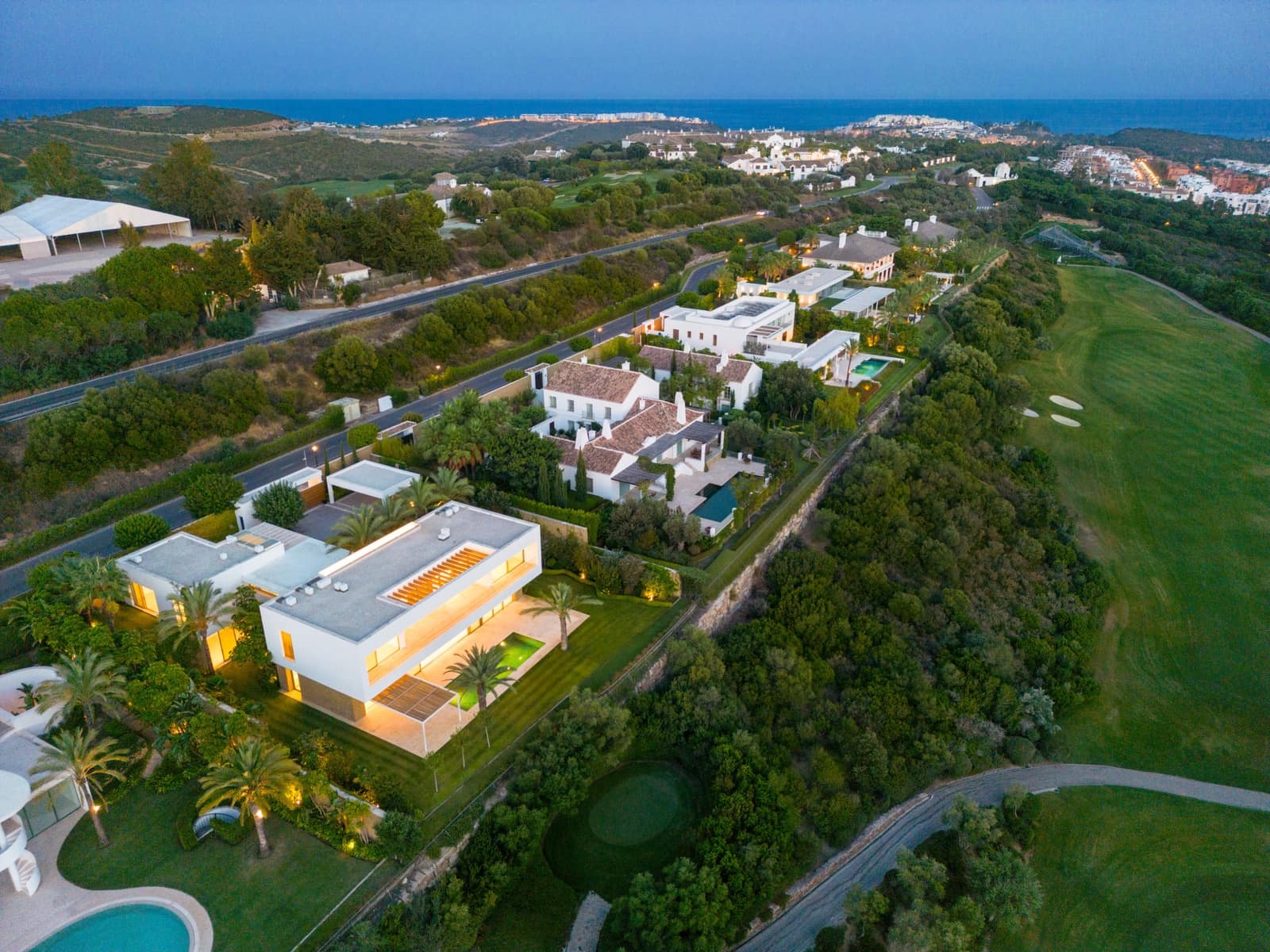 5 bedroom Villa for sale in Casares with pool garage - € 6,700,000 (Ref: 7880125)