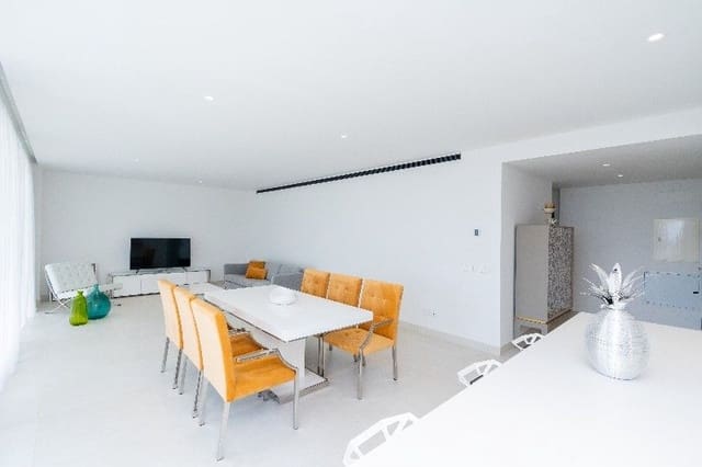 3 bedroom Apartment for sale in El Higuerón, Fuengirola with pool garage - € 750,000 (Ref: 7929231)