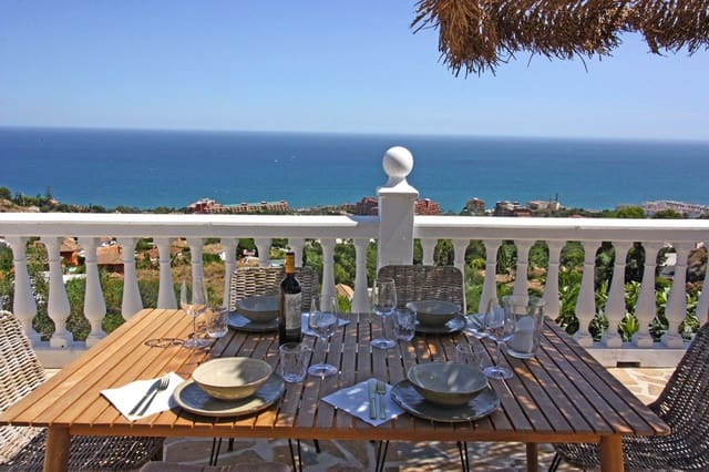 4 soverom Villa til salgs i Benalmádena med svømmebasseng garasje - € 1 600 000 (Ref: 7936537)