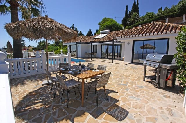 4 soverom Villa til salgs i Benalmádena med svømmebasseng garasje - € 1 600 000 (Ref: 7936537)