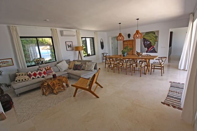 4 soverom Villa til salgs i Benalmádena med svømmebasseng garasje - € 1 600 000 (Ref: 7936537)