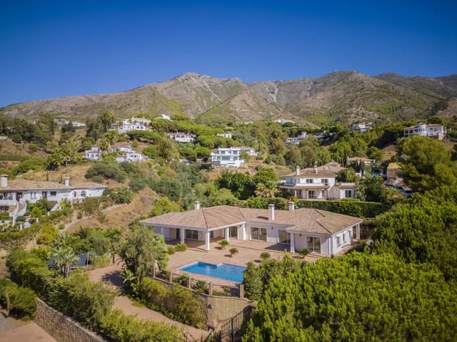5 chambre Villa/Maison à vendre à Valtocado, Mijas avec piscine garage - 1 375 000 € (Ref: 7965058)