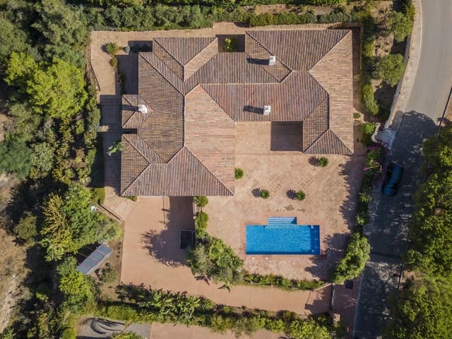 5 chambre Villa/Maison à vendre à Valtocado, Mijas avec piscine garage - 1 375 000 € (Ref: 7965058)