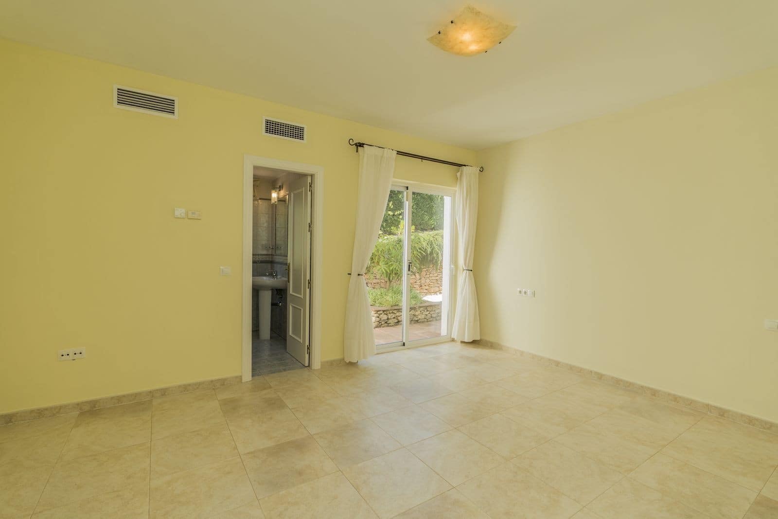 5 chambre Villa/Maison à vendre à Valtocado avec piscine garage - 1 375 000 € (Ref: 7965058)