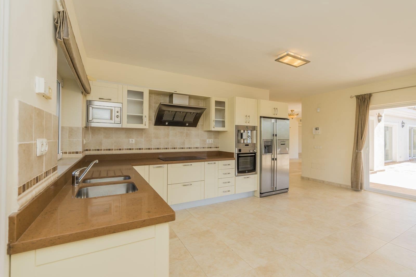 5 chambre Villa/Maison à vendre à Valtocado avec piscine garage - 1 375 000 € (Ref: 7965058)