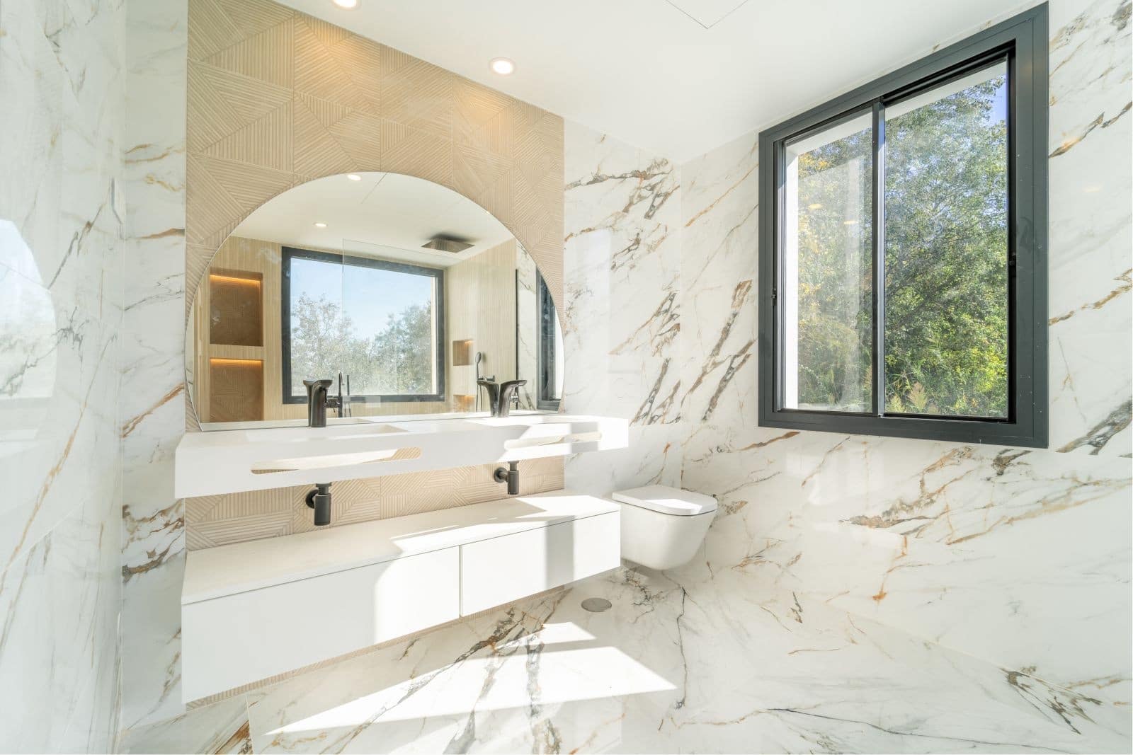 5 soverom Villa til salgs i La Capellania med svømmebasseng garasje - € 2 190 000 (Ref: 7968747)