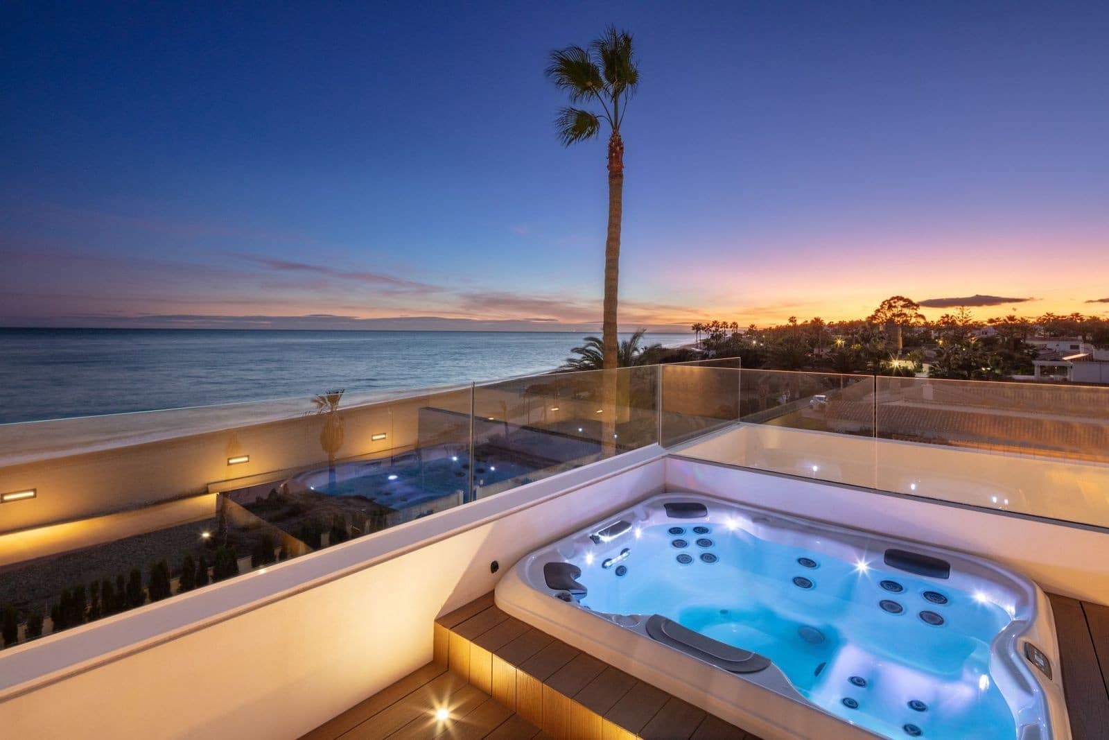 5 bedroom Villa for sale in Estepona with pool garage - € 6,300,000 (Ref: 7981110)