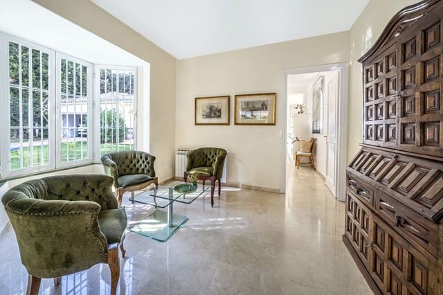 5 soverom Villa til salgs i Golden Mile, Marbella med svømmebasseng garasje - € 3 350 000 (Ref: 8017402)