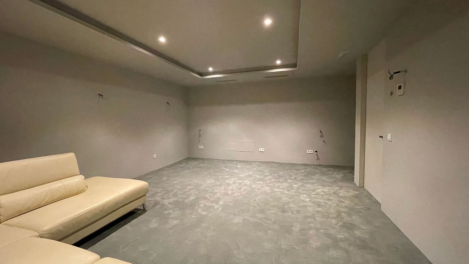 5 bedroom Villa for sale in Golden Mile with pool garage - € 4,450,000 (Ref: 8026696)