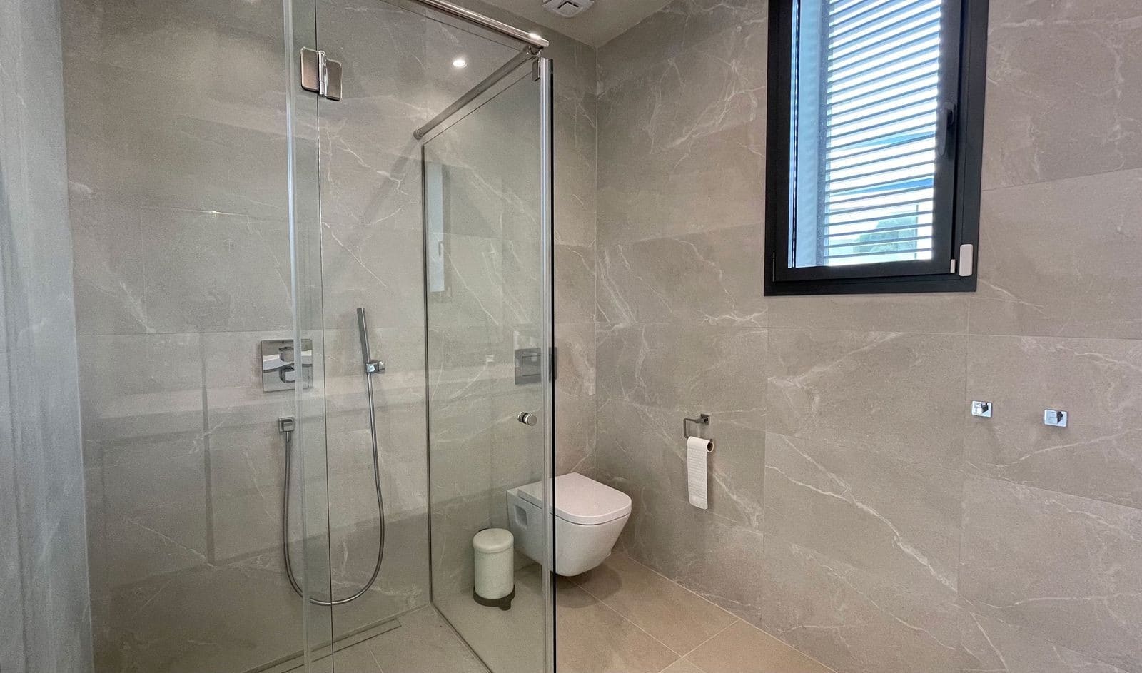 5 bedroom Villa for sale in Golden Mile with pool garage - € 4,450,000 (Ref: 8026696)