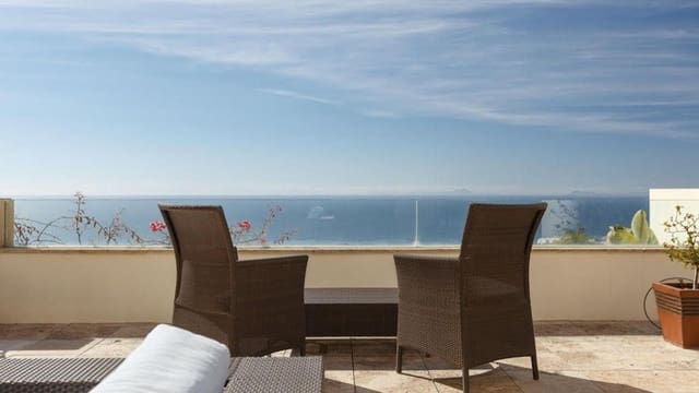 3 slaapkamer Penthouse te koop in Marbella met zwembad garage - € 1.260.000 (Ref: 8037905)