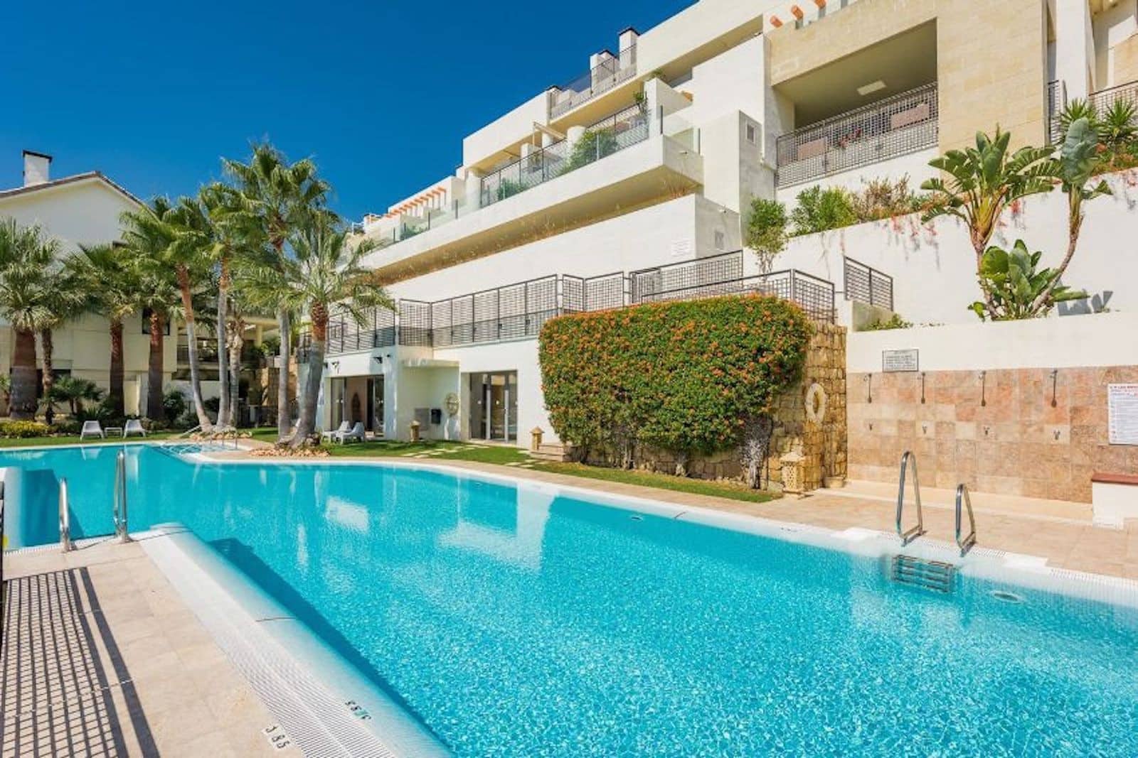 3 makuuhuone Kattohuoneisto myytävänä paikassa Marbella mukana uima-altaan 
autotalli - 1 260 000 € (Ref: 8037905)