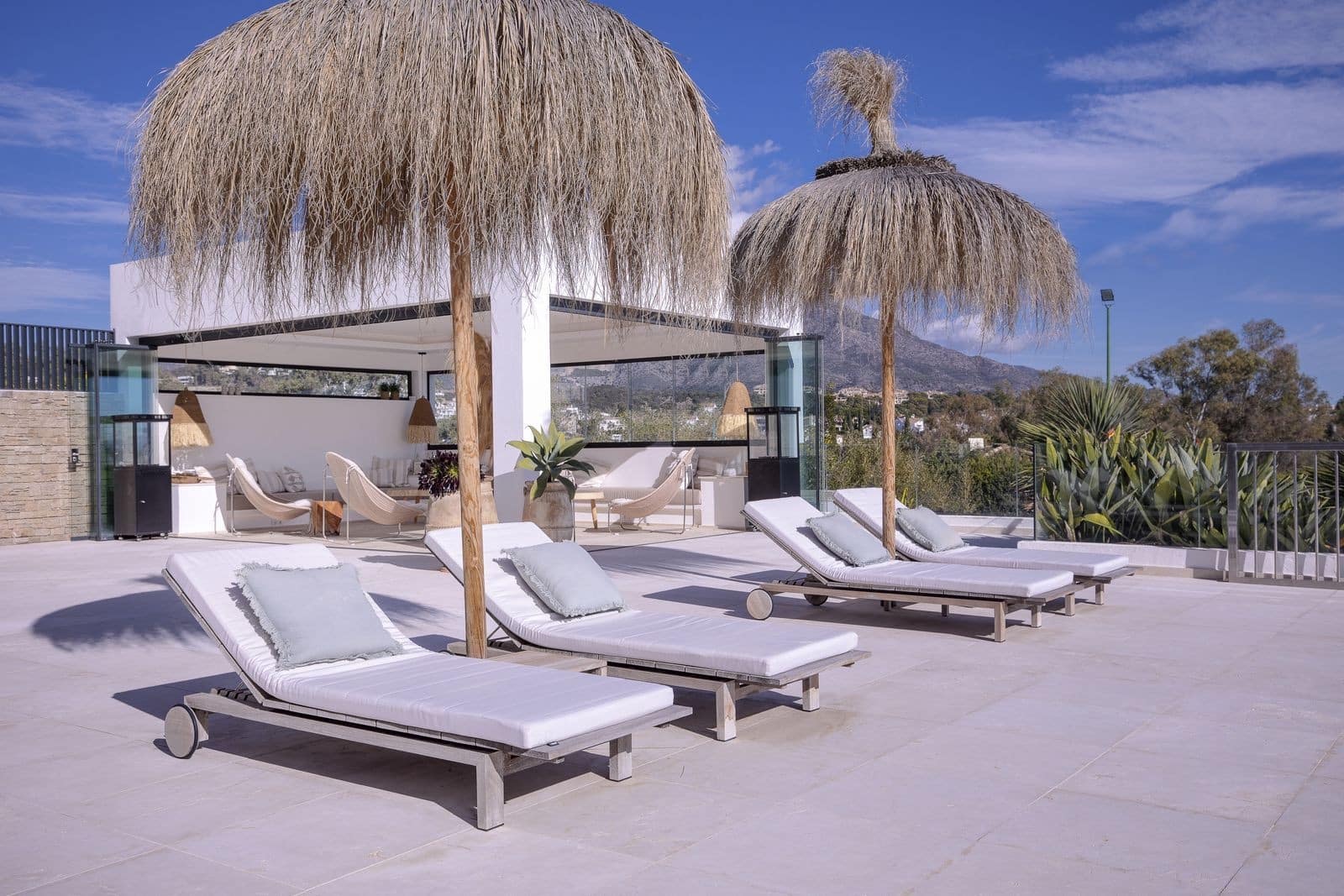 7 bedroom Villa for sale in Nueva Andalucia with pool garage - € 8,900,000 (Ref: 8037906)