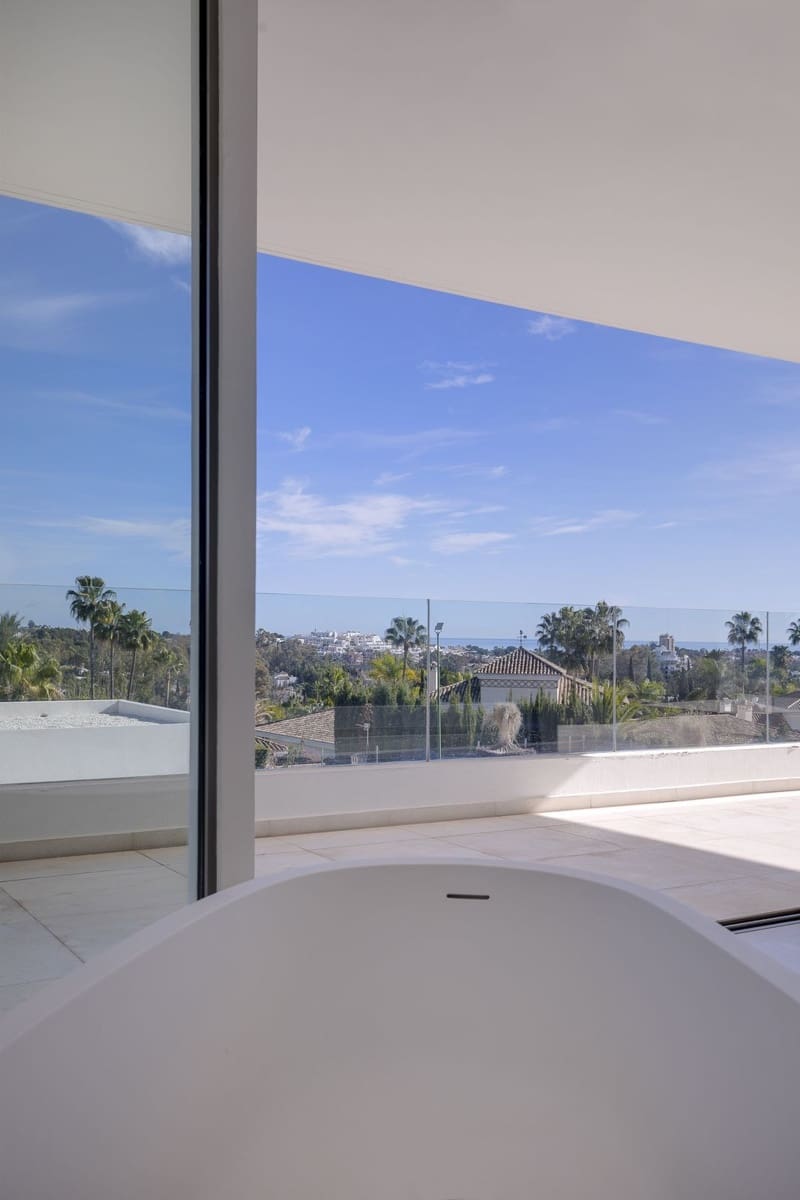 7 bedroom Villa for sale in Nueva Andalucia with pool garage - € 8,900,000 (Ref: 8037906)