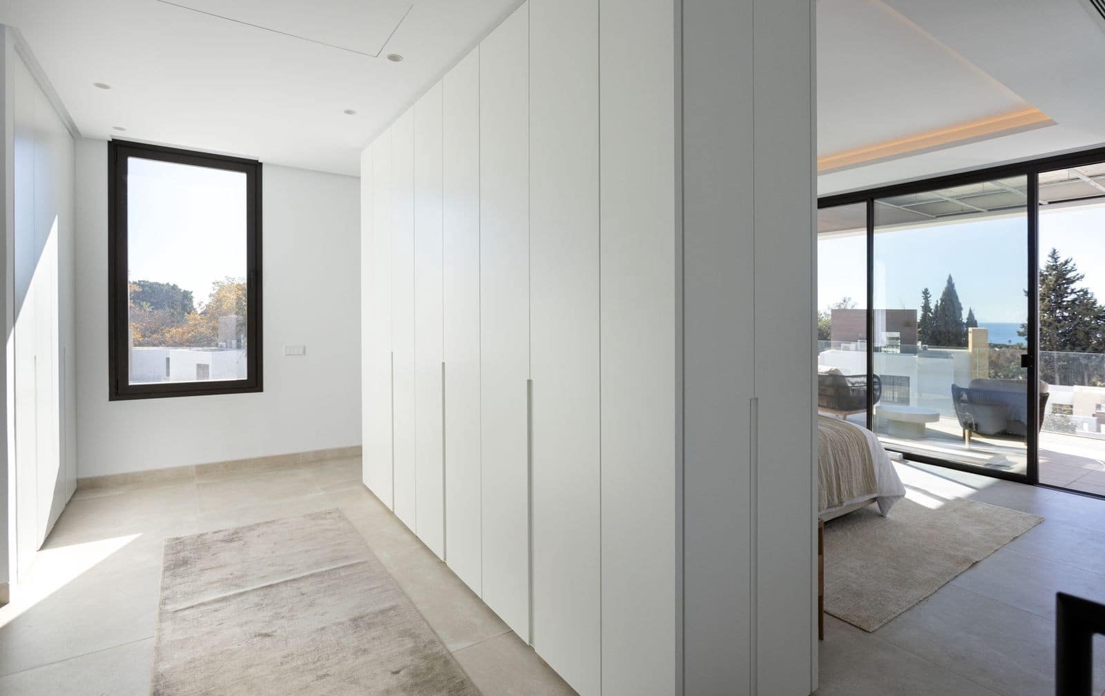 4 bedroom Villa for sale in Marbella with pool garage - € 4,500,000 (Ref: 8037911)